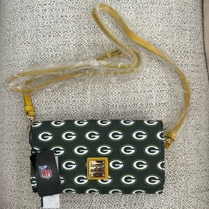 Brand new Green bay packers Dooney and Bourke purse.